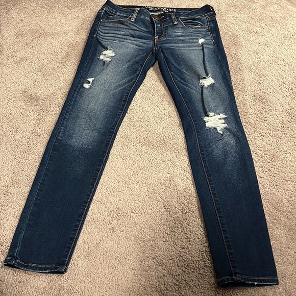 American Eagle Outfitters / Distressed Jegging / Size 4 - Picture 7 of 10